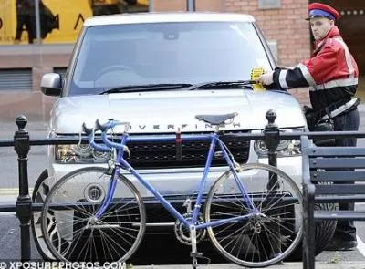 Rooney se prend un PV