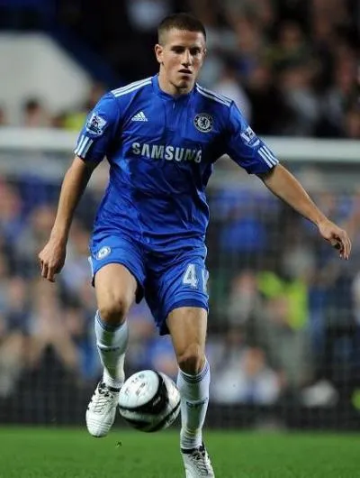 Le plus jeune retraité du football