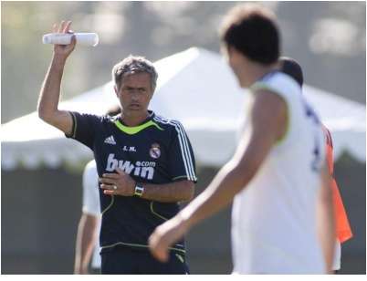 Mourinho juge la Premier League