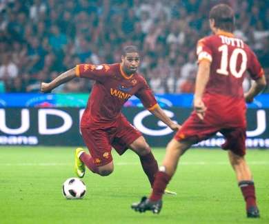 Adriano manquera la reprise