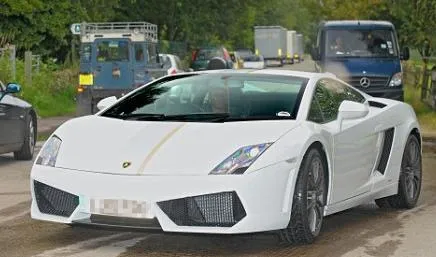 Nani présente son nouveau bolide