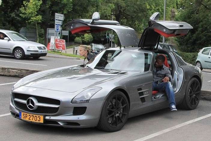 Le bolide de Patrice Evra