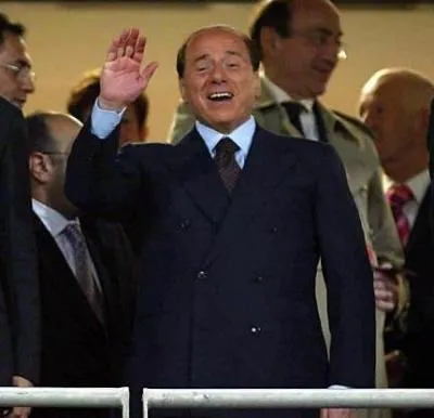 Berlusconi et les gauchos du foot