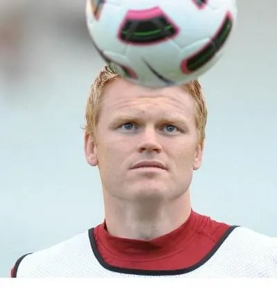 Riise : «<span style="font-size:50%">&nbsp;</span>le foot me manque<span style="font-size:50%">&nbsp;</span>»