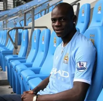 Balotelli se trouve stupide