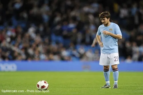 L&rsquo;Atletico suit Silva