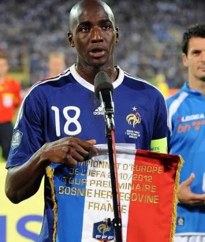 Diarra aime le brassard