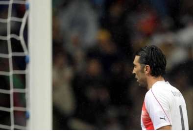 Un remplaçant pour Van Der Sar ?