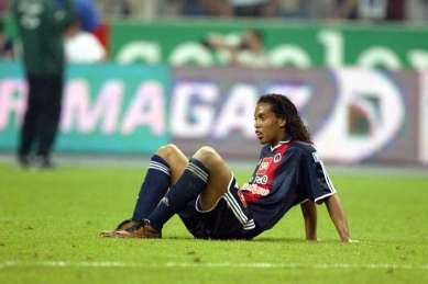 Ronaldinho squatte TF1