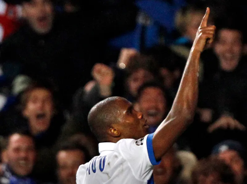 Eto&rsquo;o à pas de géant