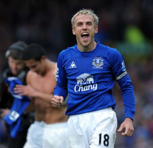 Phil Neville, roi de Twitter