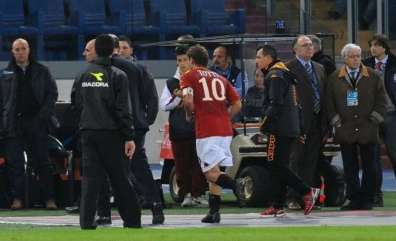 Totti ironise sur le derby