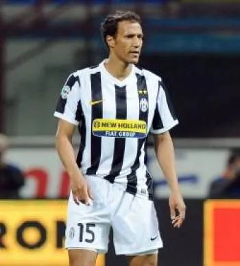 Zebina rancunier envers la Juve