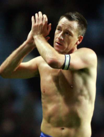 Le père de John Terry agressé