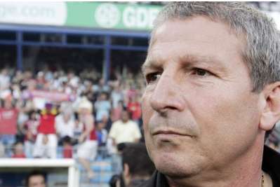 PSG : Courbis attend plus