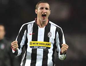 Chiellini à la Juve jusqu&rsquo;en 2015