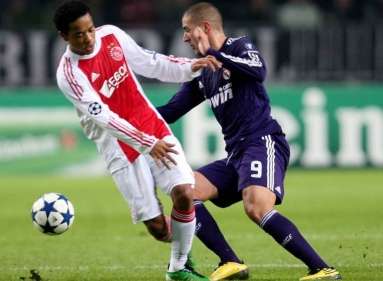 Benzema titulaire ?