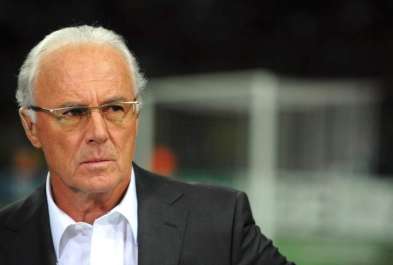 Qatar 2022 : Beckenbauer veut jouer en janvier