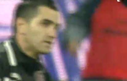 Vidéo : Coup-franc de 40 m