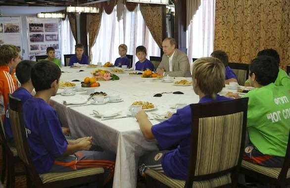 Photo : Poutine éducateur