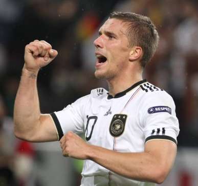 Podolski forfait contre la Suède