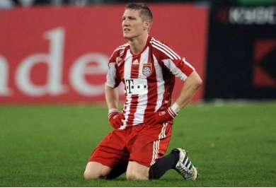 Pinola crache sur Schweini