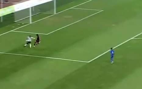 Vidéo : Le pire attaquant du monde