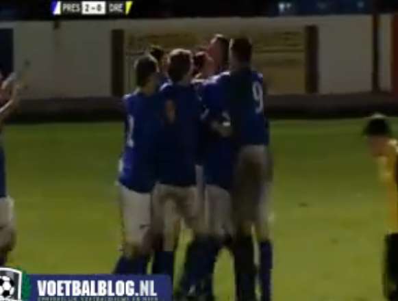 Vidéo : balle piquée de 40 mètres