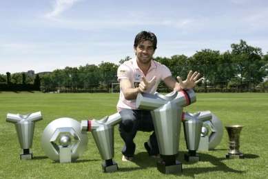 Juninho avec Pires ?