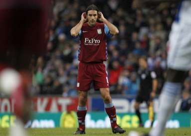 Pires habite encore à Londres