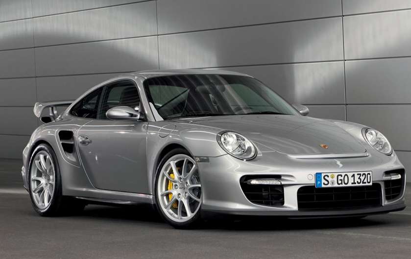 Carew roule en Porsche