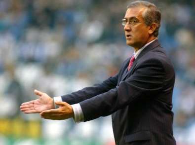 Manzano harangue ses troupes