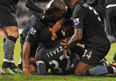 Mais que fout Carlos Tevez ?