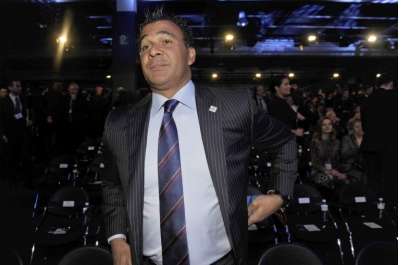 Gullit et Di Canio sur une île