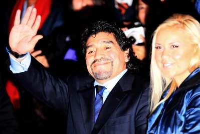 Maradona ne lâche pas le morceau