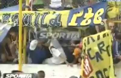Vidéo : Supporters pervers