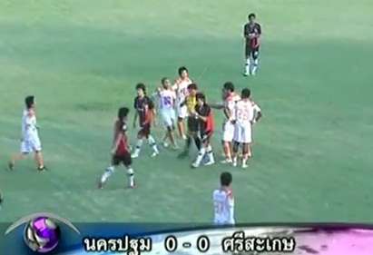 A mort l&rsquo;arbitre !