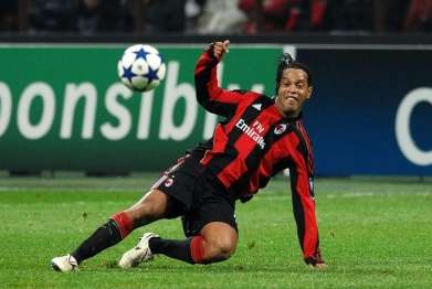 …Ronaldinho seulement 8