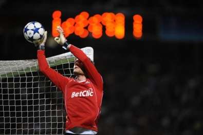 Salaire royal pour Neuer ?