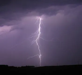 Un kiné meurt foudroyé