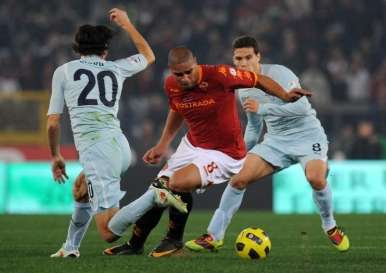 Adriano out un mois