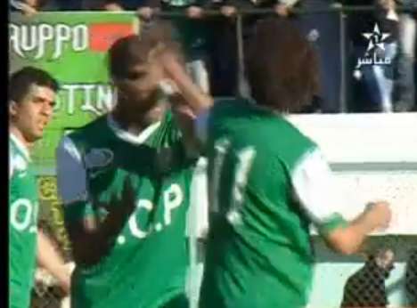 Vidéo : Coup de boule marocain