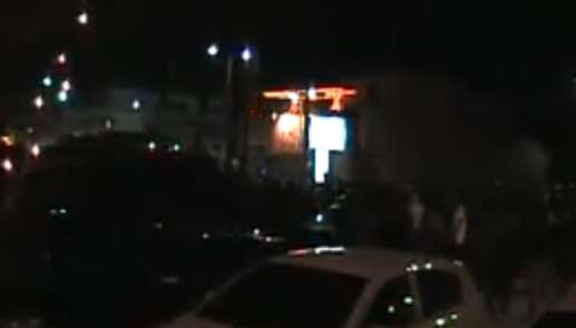 Vidéo: le bus des joueurs bloqué