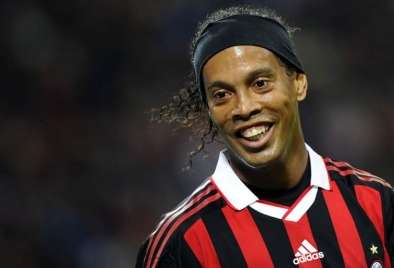 Ronaldinho signe à Flamengo