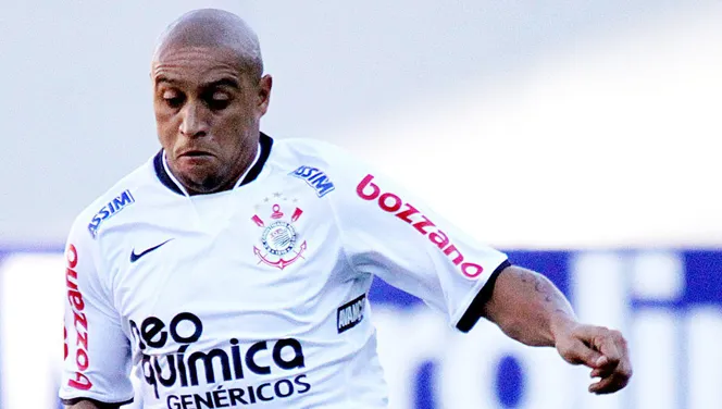 Roberto Carlos file en Russie