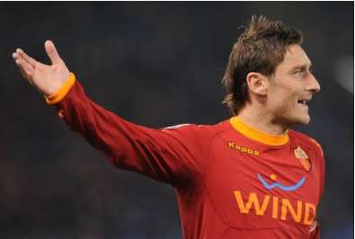 Totti face aux tifosi