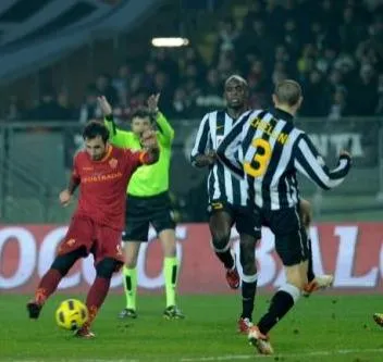 Roma, deux magies dans la nuit