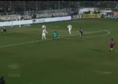 Vidéo : le raté de Giaccherini