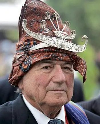 Photo : le couvre-chef de Blatter