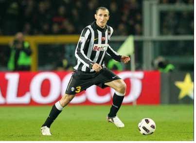 Chiellini out un mois